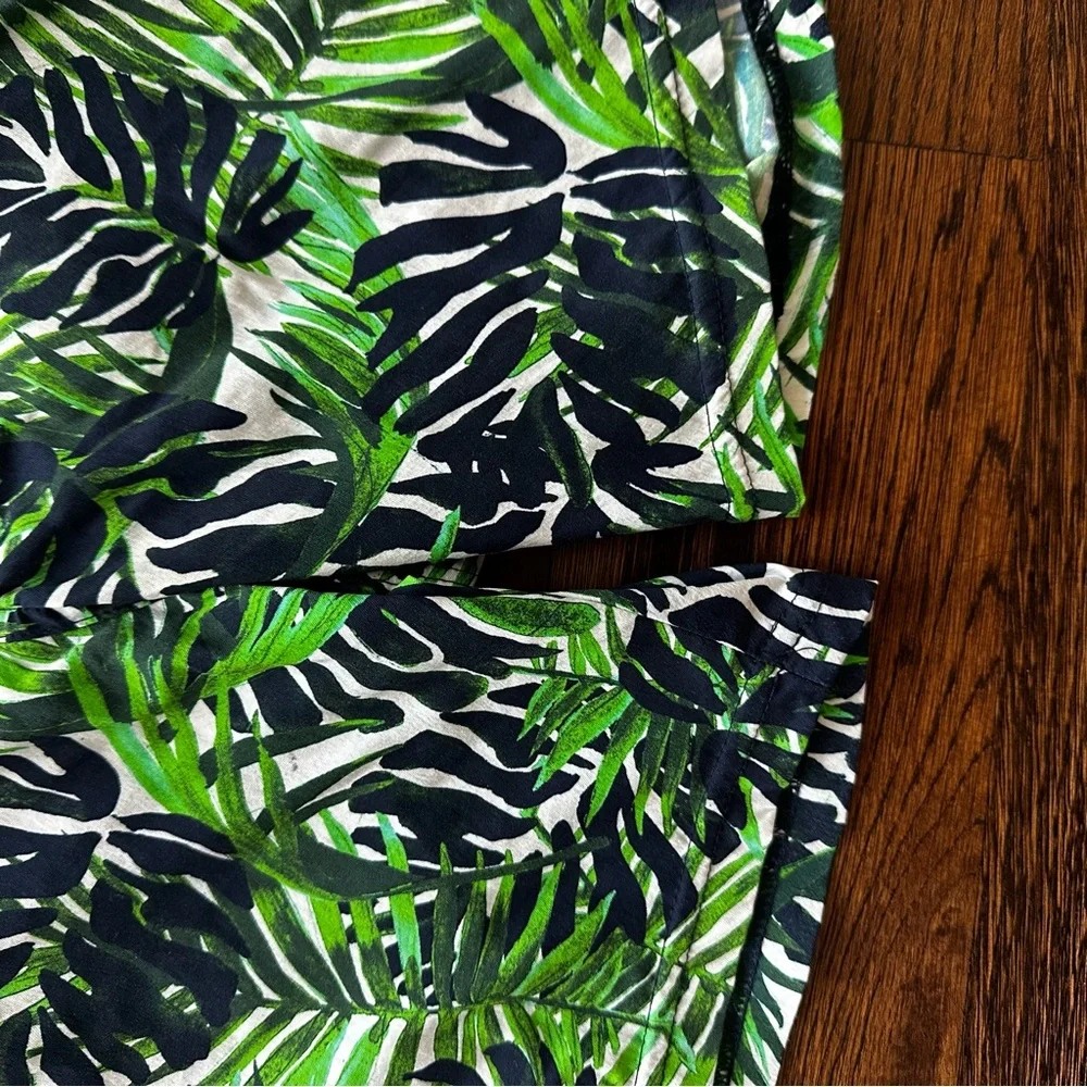 Vilebrequin Green and Blue Leaf Moorea-style swim trunks Shorts - Picture 2 of 14